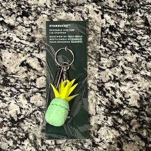 💚NWT💚 Starbucks Reusable Hot Cup Lid Stopper Pineapple